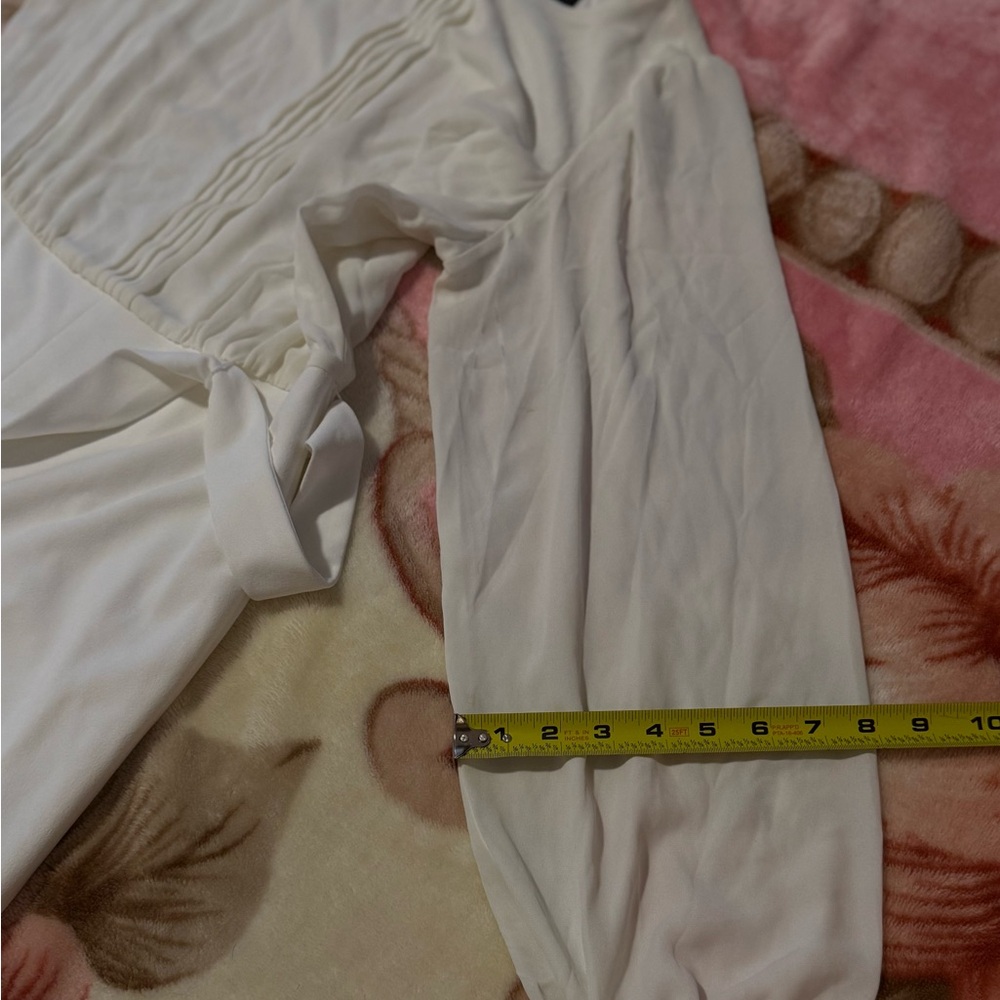 DKNY Cream Long Sleeve Wide Leg Belted Jumpsuit - Size 6 - Picture 11 of 13
